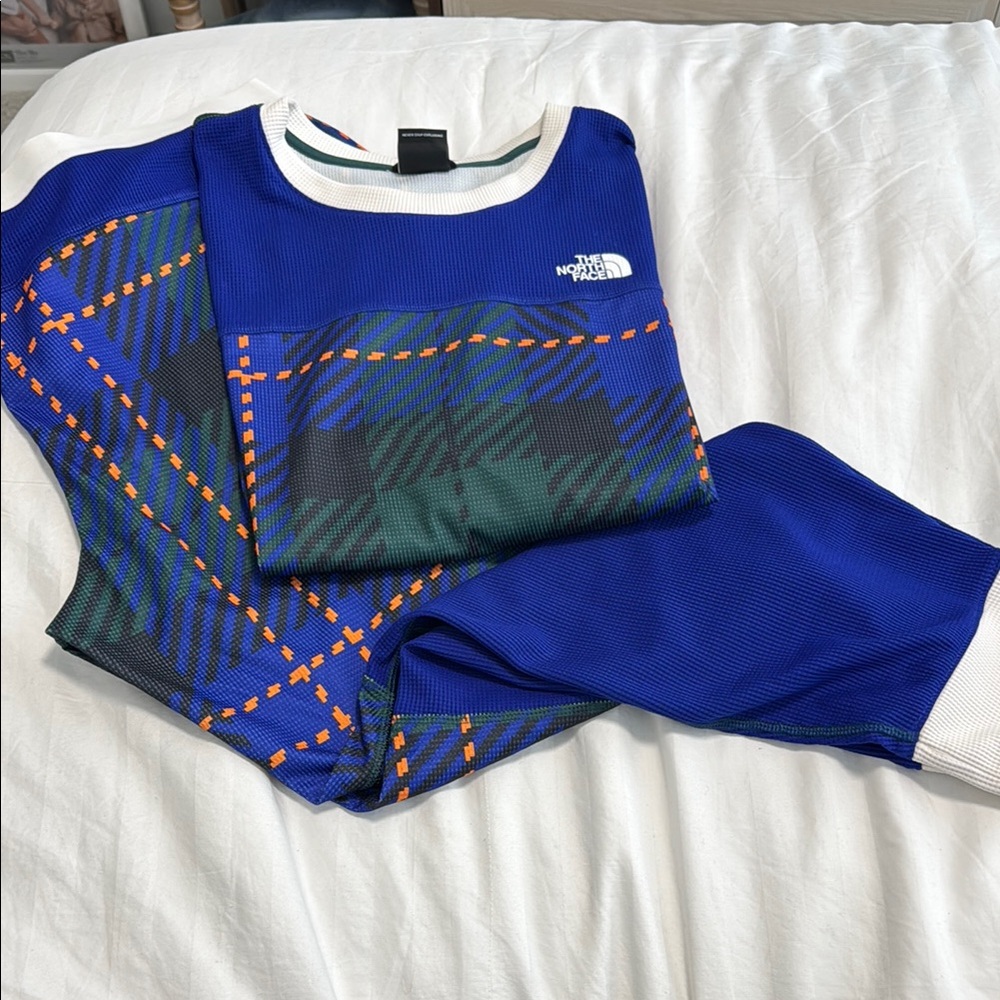 The North Face Blue and Green 2 Piece Outfit